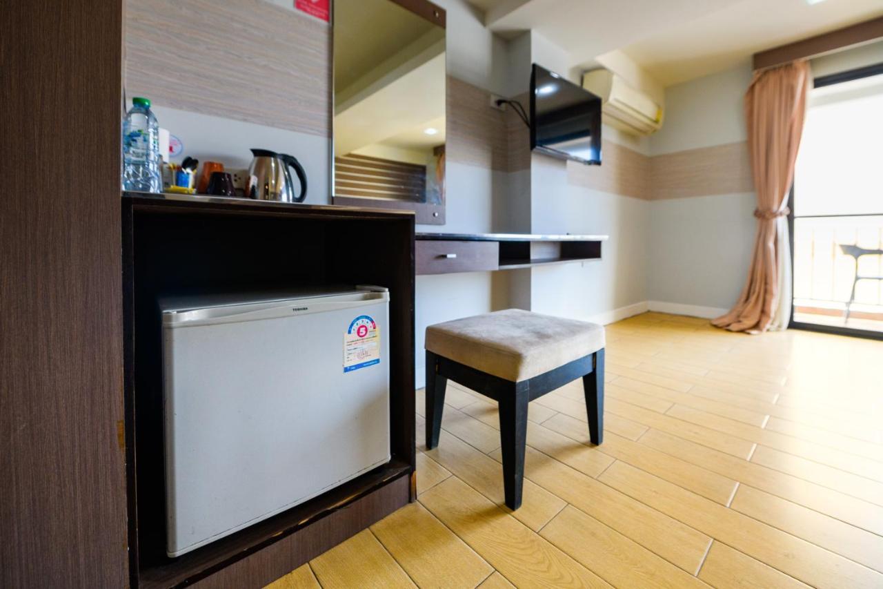 Scandia Beach Hotel Джомтиен Бийч Екстериор снимка
