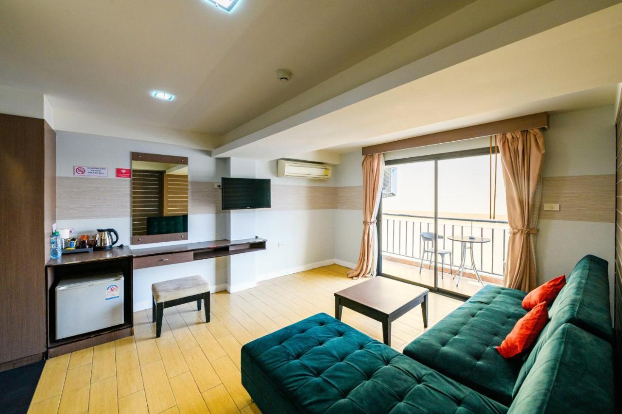 Scandia Beach Hotel Джомтиен Бийч Екстериор снимка