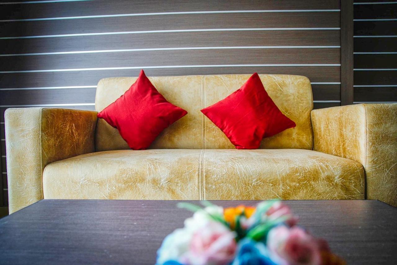 Scandia Beach Hotel Джомтиен Бийч Екстериор снимка